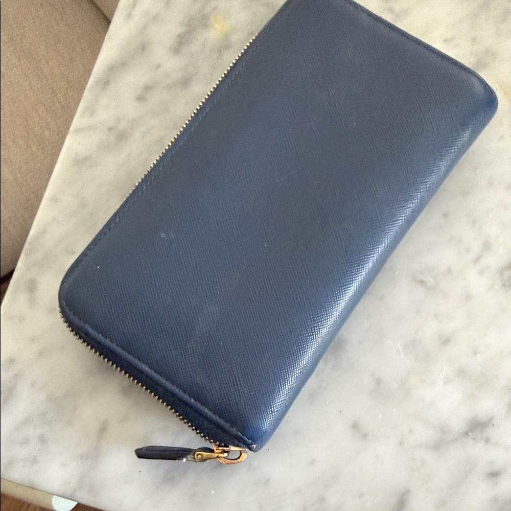 Prada Navy Wallet with Gold Details - Picture 3 of 4